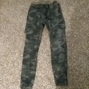 Teen boy CJ Black camo joggers